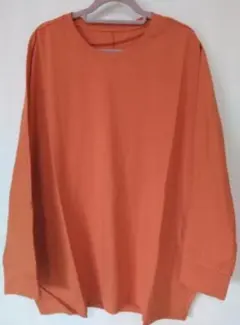 オレンジ 長袖 Tシャツ ゆったり