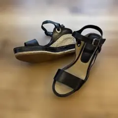 ブラック ストラップサンダル ウェッジヒール