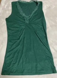 お値下げ　春秋冬緑ノースリーブ タンクトップ　インナー M