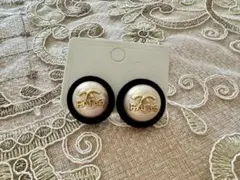 PARIS シャネル　ノベルティ　ロゴ 大ぶり　パール風 イヤリング