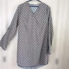 【美品】幾何学(きかがく)模様 Vネック 長袖チュニック