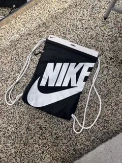 NIKE ナップザック 黒/白