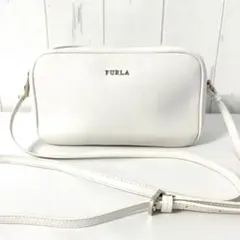 【美品】FURLA フルラ リリー　ショルダーバッグ ホワイト