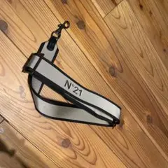 N°21 ショルダーストラップ グレー/ブラック