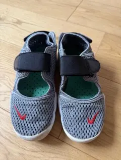 NIKE エアリフト(グレー) 19cm