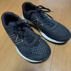 New Balance Fresh Foam スニーカー ブラック