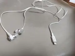 Lightningコネクタ付きインイヤー型イヤフォン