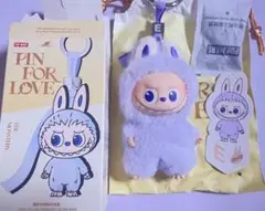 ラブブ　PIN FOR LOVE ぬいぐるみ　イニシャル　E イー