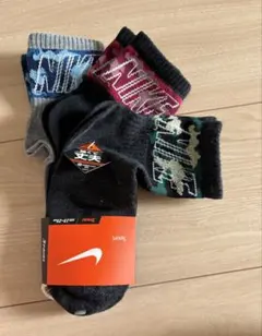 NIKE ソックス 3足セット 23-25cmのサムネイル