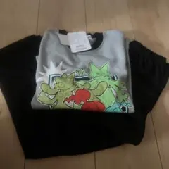 ポケモン　　　　セットアップ　　　　長袖長ズボン