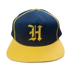 HUF（ハフ）スナップバックキャップ　ブラックイエロー