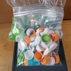 ペットボトルのキャップ約100こ
