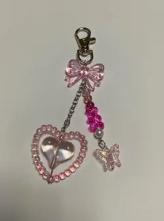 ビーズキーホルダー　ピンク　大きなハート付き
