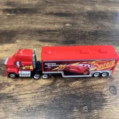 カーズ トミカ マック トランスポータータイプ ミニカー