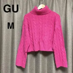 GU✨ジーユー　クロップド丈　ケーブルニットセーター　タートルネック　ピンク　M