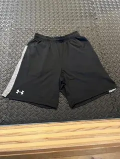 Under Armour ブラックショートパンツ SM
