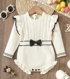 フリルロンパース　ニット　ホワイト　ブラック　6-9m 70