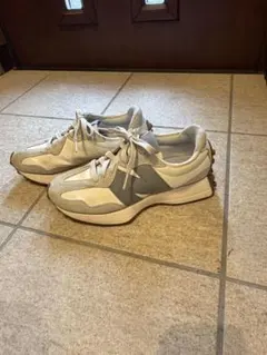 New Balance 327 スニーカー 23.5