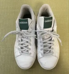 【adidas】スニーカー ホワイト/グリーン24.0cm