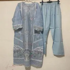 ロングワンピース刺繍