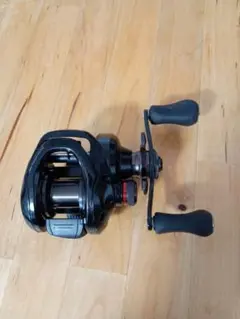 シマノ 17スコーピオンDC 100HG ベイトリールのサムネイル