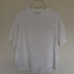 半袖Tシャツ【M】ホワイト シンプル バックデザイン 合わせやすいクルーネックのサムネイル