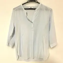 [美品]UNIQLO スキッパーブラウス ライトブルー S