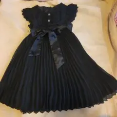 美品●anyfamフォーマルワンピース黒110cmプリーツ