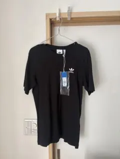 adidas Tシャツ ブラック 新品