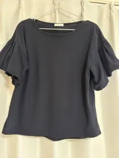 ♡美品♡earth music & ecology フリル袖 Tシャツネイビー