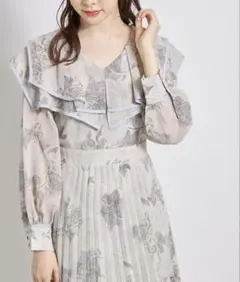 美品 トッコクローゼット フリル襟のプリーツワンピース ( M )