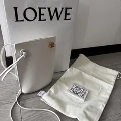 超お値下げ！LOEWE ロエベ　ダイスポケット　ショルダーバック　ホワイトのサムネイル