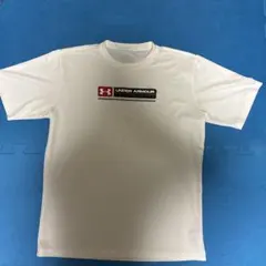 ス*哲様 訳あり　UAアンダーアーマー　白Tシャツ