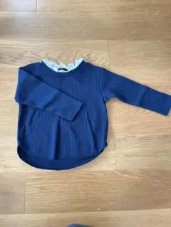 フリル付き長袖カットソー