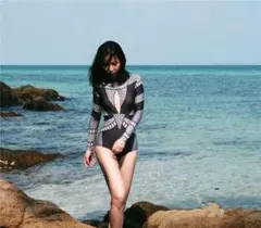 ビキニ 水着 ラッシュガード