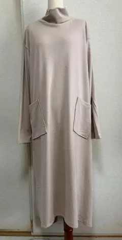 大きいサイズLベージュハイネックロングワンピース未使用♭7155