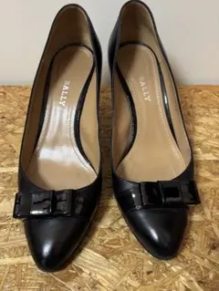 BALLY 黒 レザー パンプス
