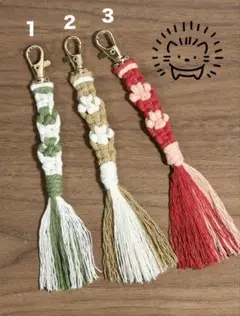 ハンドメイド　ストラップ　肉球柄　2.レッド