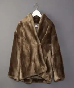 （ROKU) フェイクミンクファー コート ベージュ