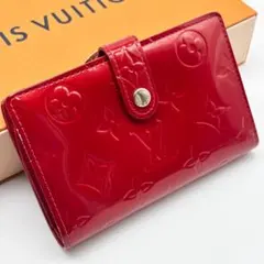 ルイヴィトン モノグラム ヴィエノワ ヴェルニ エナメル 二つ折り財布 赤