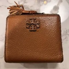 TORY BURCH 二つ折り財布 タッセル付き ブラウンのサムネイル