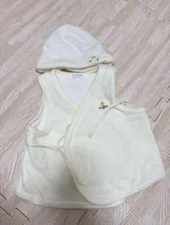 ミキハウス　ベビー用ベストと帽子セット