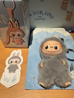 PIN FOR LOVE THE MONSTERS ぬいぐるみ［Ｗ］