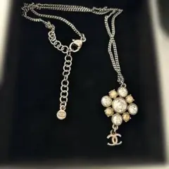 CHANEL ビジュー フラワーモチーフ ネックレスのサムネイル