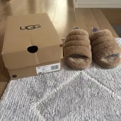 UGG フラッフイヤースライド グレー サイズ7 24.0 - メルカリ
