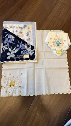 Valentino Garavani 刺繍ハンカチ4枚セット