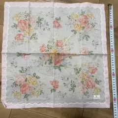 VALENTINO GARAVANI 大判ハンカチ 花柄 ピンクのサムネイル