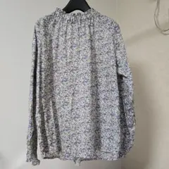 【美品】ポートランド　ブルーライフ　ブラウス　花柄　秋にピッタリ