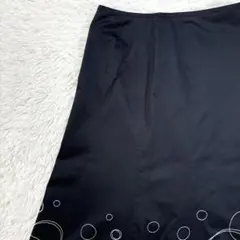 CARA O CRUZ 黒のフレアスカート 円形の刺繍付きのサムネイル