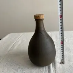 【昭和レトロ】陶器 醤油壺 甕 カメ 古民芸 古道具 アンティーク 花瓶 古道具 醤油かめ 醤油壺 ヴィンテージ 骨董 古民家 古道具 - メルカリ